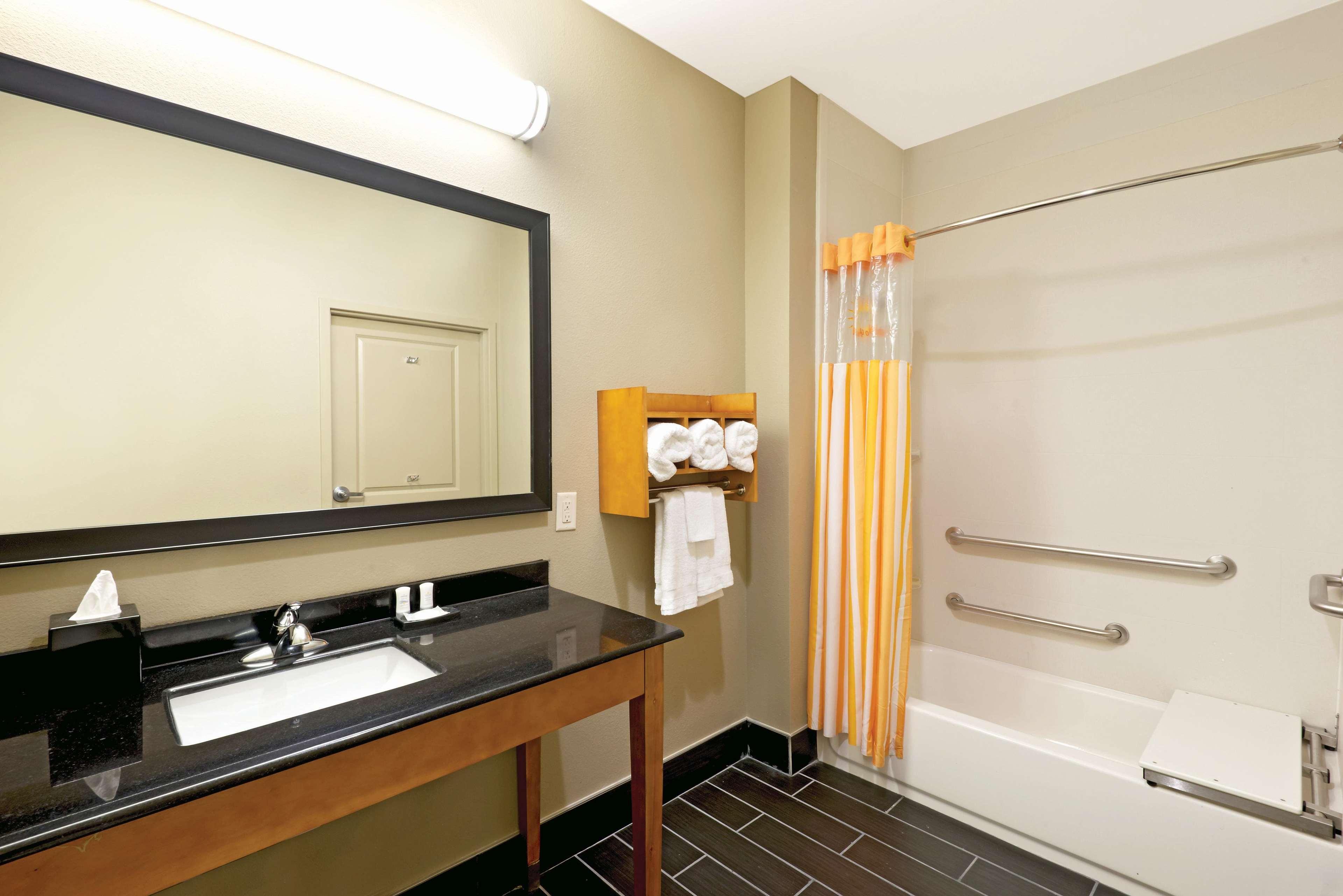 Spark By Hilton Little Rock West Exterior foto
